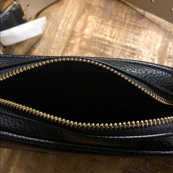 Steve Madden belt bag gold accents - Picture 4 of 11
